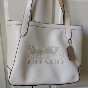 Coach Tote 27 horse and Carriage NWOT